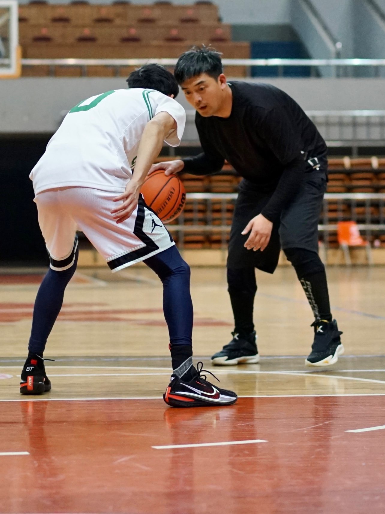 九游娱乐APP-包含今晚体能课后，犹他爵士再遭质疑备战足总杯，底气十足，控场能力受关注的词条